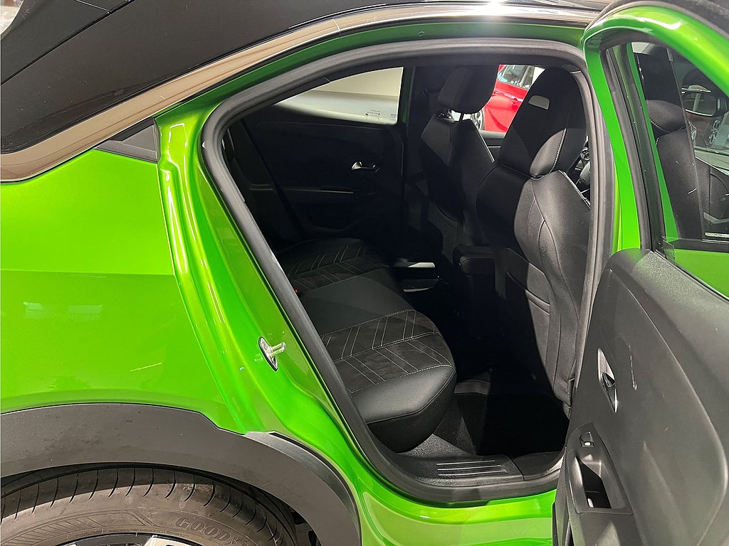 Bild på Opel Mokka Ultimate 1.2 PT 130hk Aut - BACKKAMERA, CARPLAY