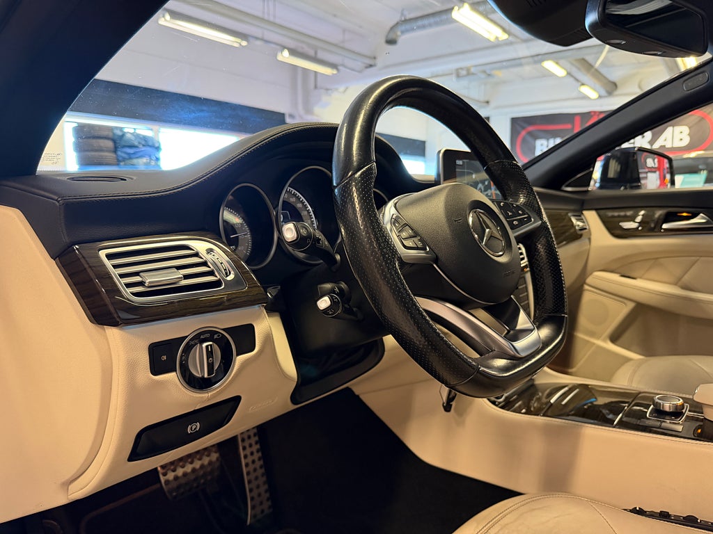 Mercedes-Benz CLS 2015 - miniatyr 14
