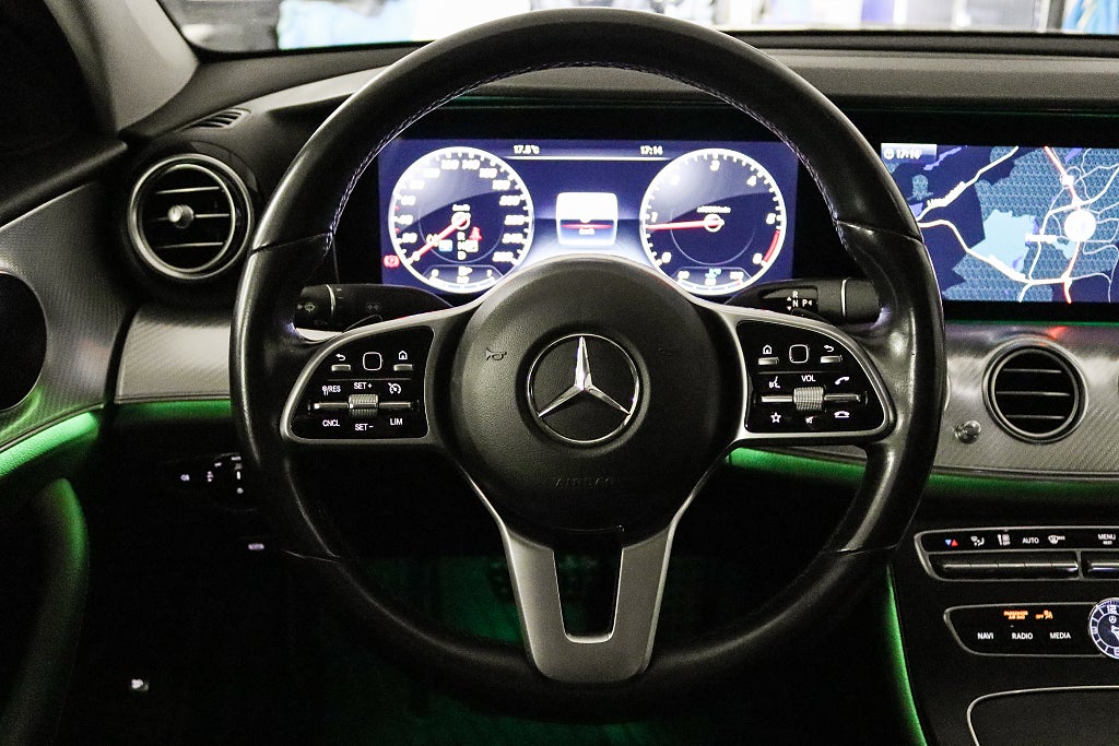 Mercedes-Benz E 200 d Avantgarde Panorama Widescreen Dragkrok