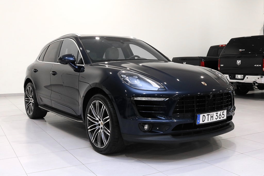 Porsche Macan S 340hk/ Alcantaratak / Burmester / Luft / Värmare