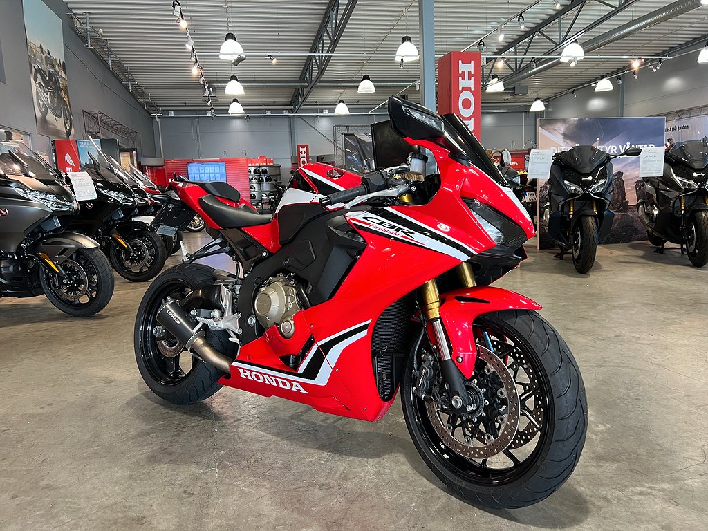 Honda CBR1000RR Fireblade 