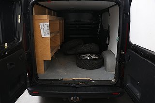 Transportbil - Skåp Opel Vivaro 12 av 13