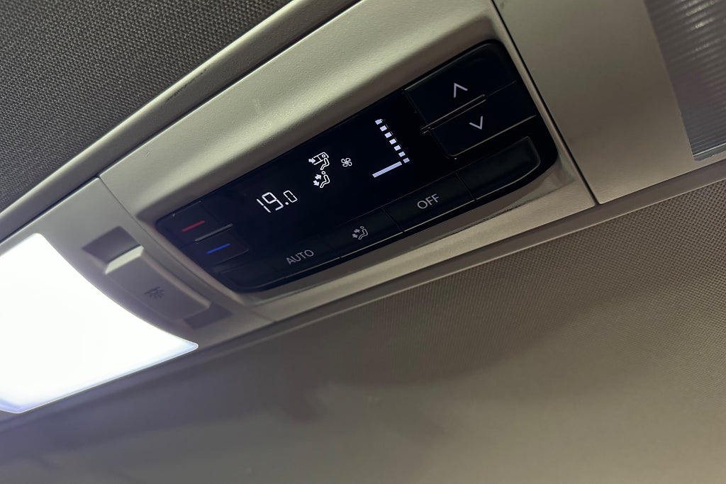 Volkswagen Caravelle 2.0 TDI SCR DSG sekvensiell, 7-trinn, 150ps, 2023