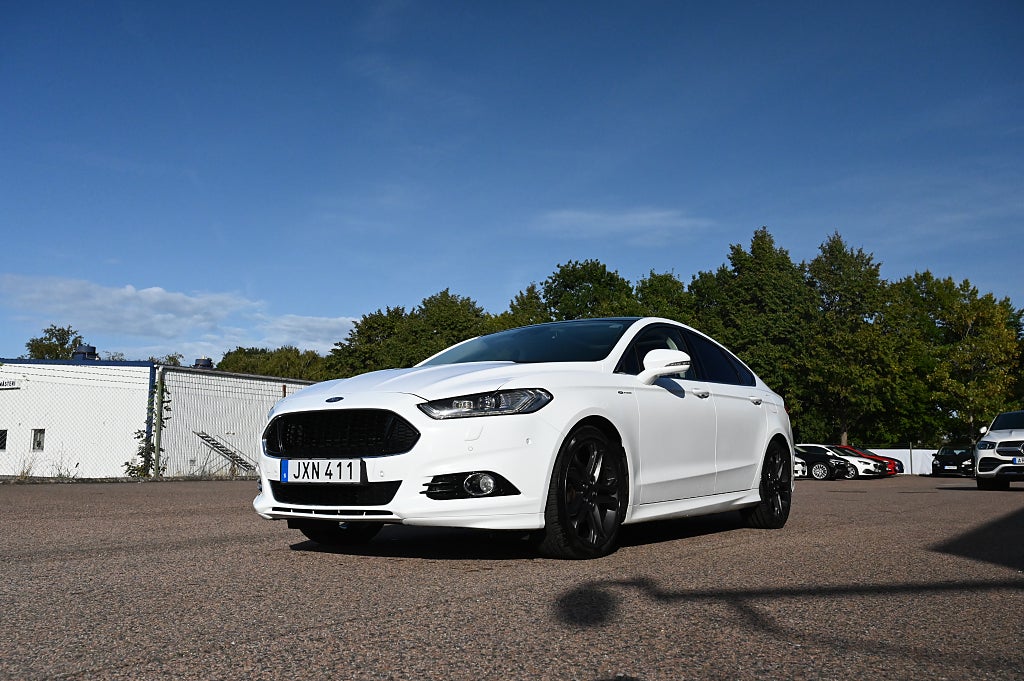 Ford Mondeo 2.0 EcoBoost 240 HK Titanium 