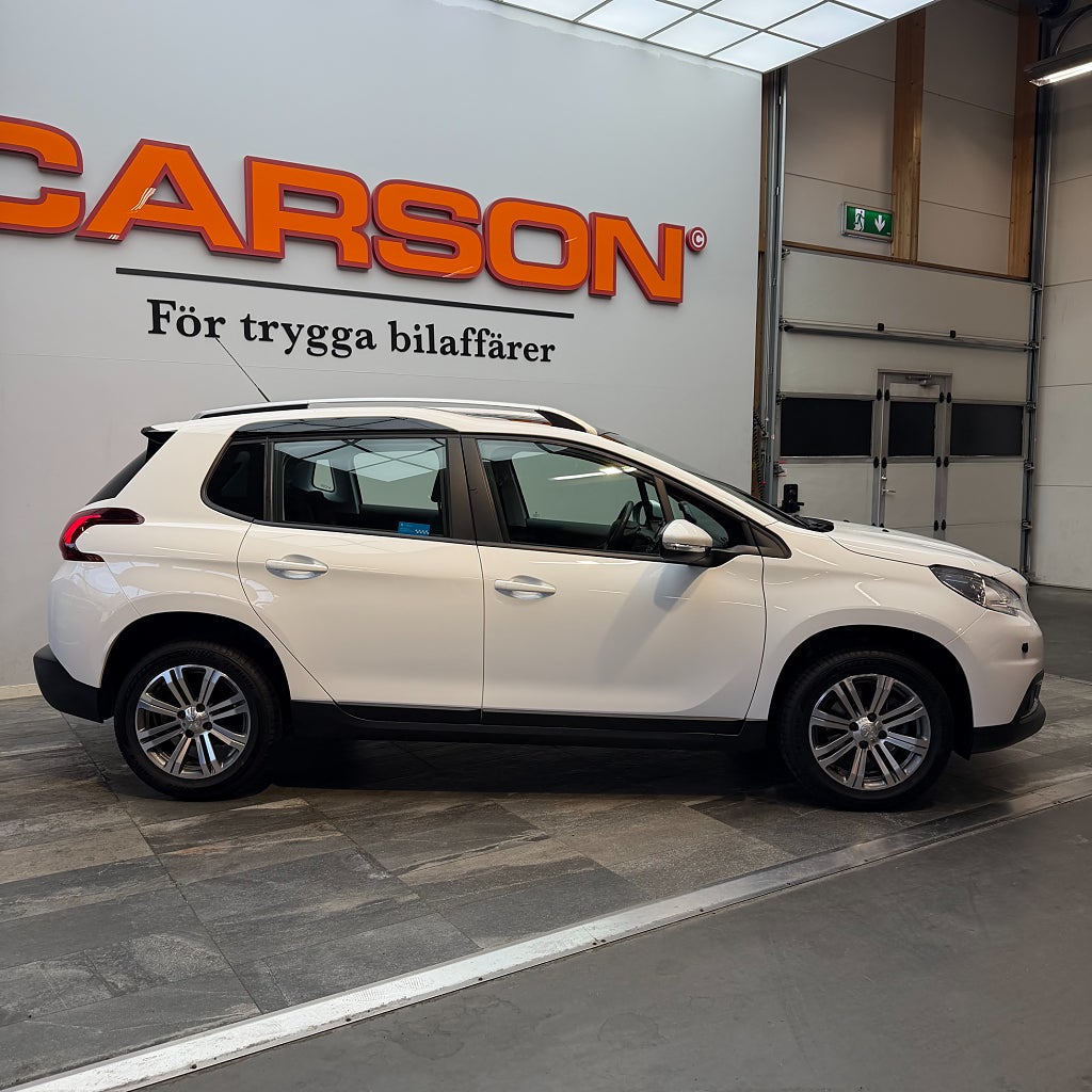 Peugeot 2008 1.2 PureTech 110 EAT Panorama Motorvärmare 110hk