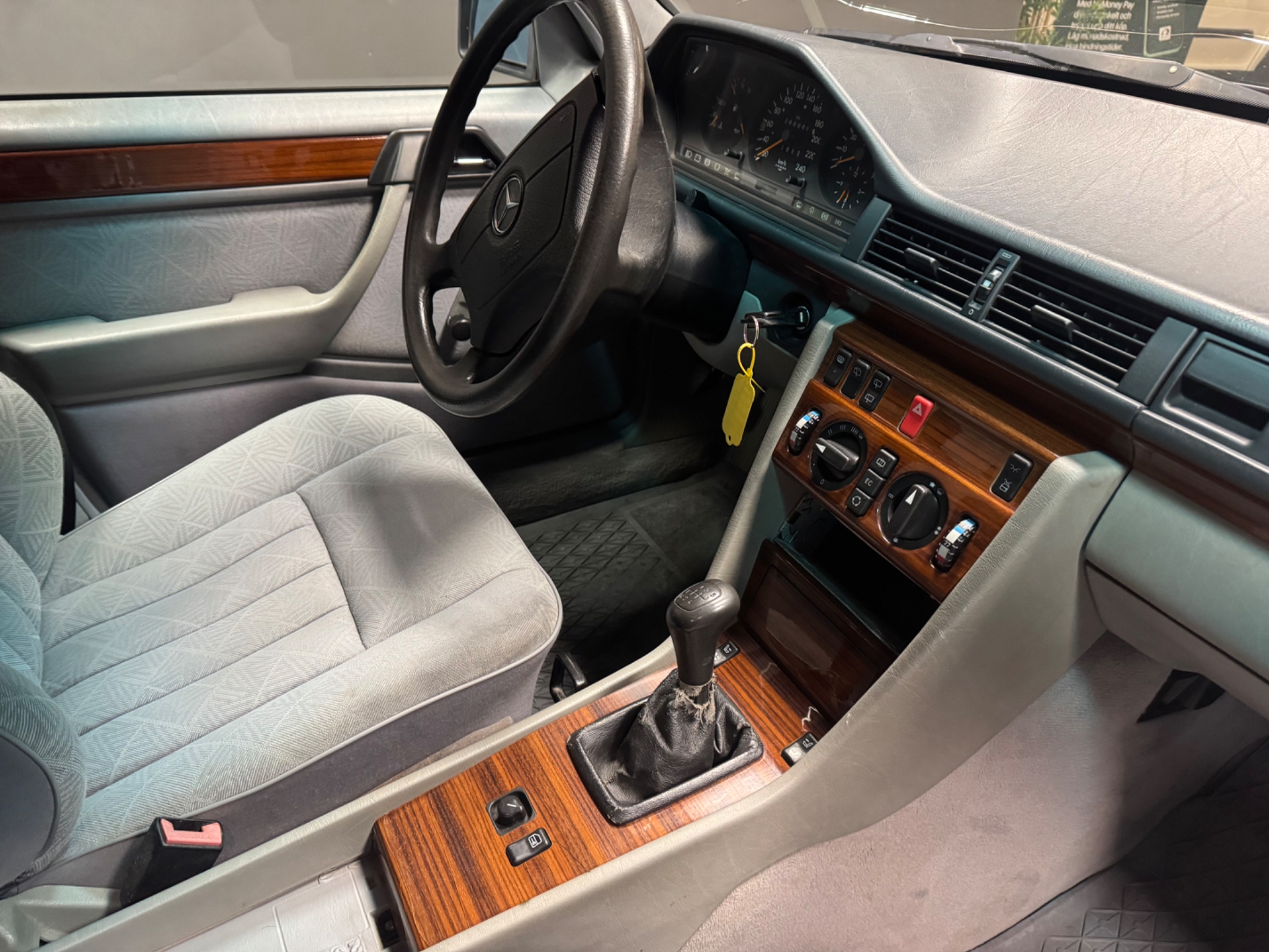 Mercedes-Benz E 200 T Manuell, (136hk) 1996, bild 7/10
