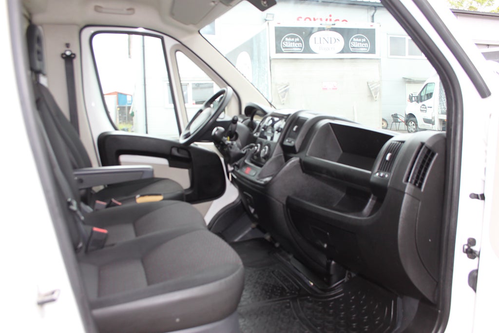 Peugeot Boxer Chassi Cab 335 2.0 BlueHDi Euro 6, bild 11