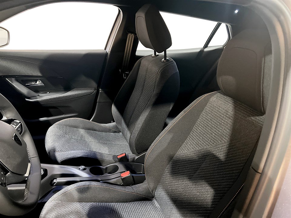 Bild på Peugeot 2008 Edition Hybrid Aut - KAMPANJ PRIVATLEASA FRÅN 12 MÅN!