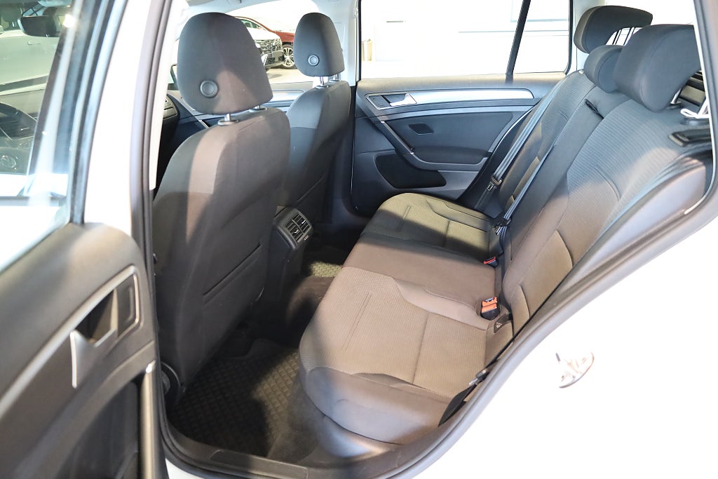 Volkswagen Golf Sportscombi 1.0 TSI AUT Drag Kamera Pluspaket PDC 2018