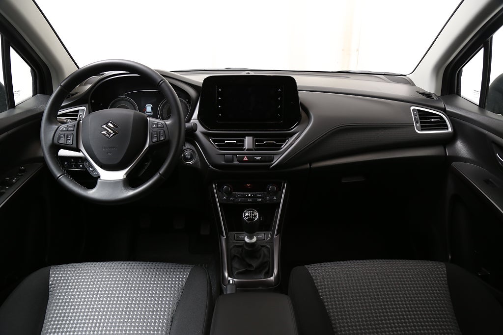 Suzuki S-Cross Hybrid AllGrip AWD Kamera P-sensorer 2023