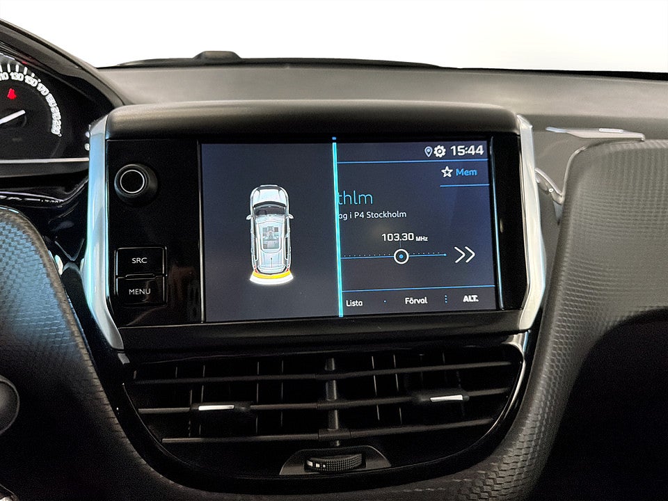Bild på Peugeot 2008 GT-Line 1.2 PT 130hk Aut CARPLAY PANO BACKSENSORER