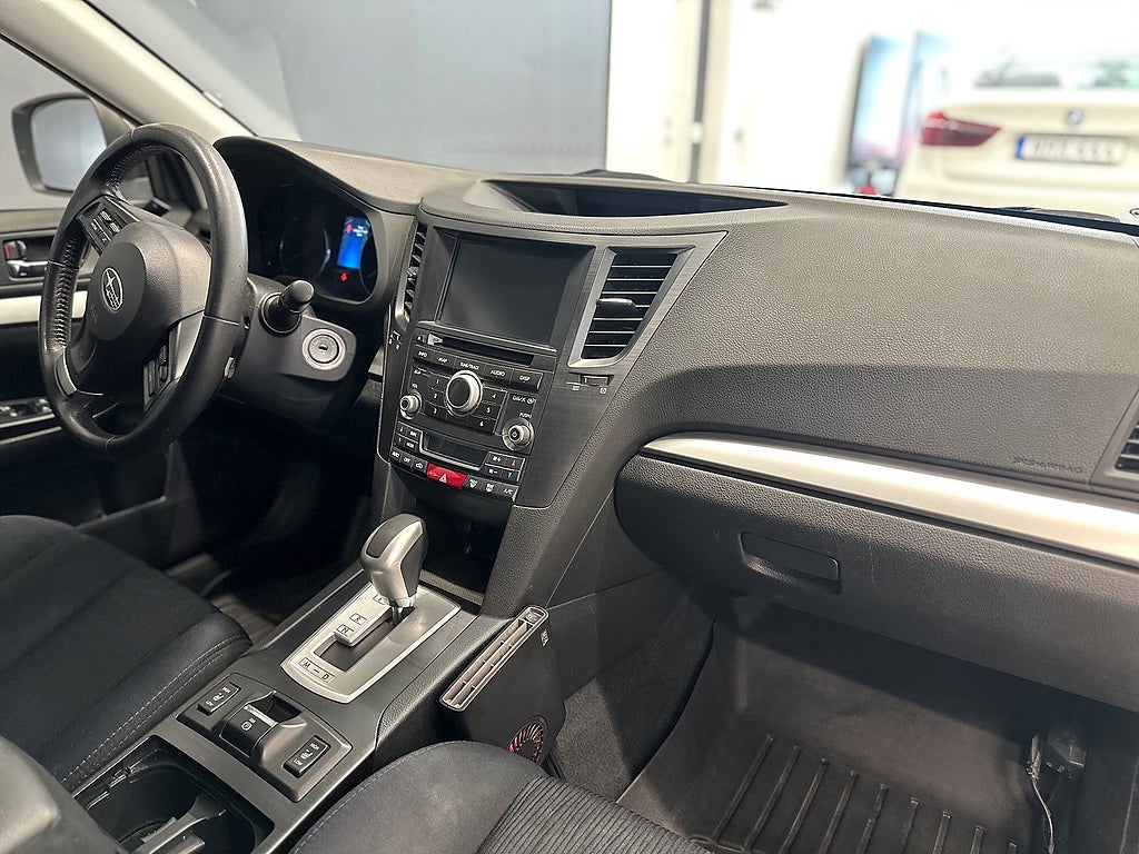 Subaru Outback 2.0 4WD Lineartronic/DRAG/GLASTAK/MOTOR & KUPE VÄRMARE