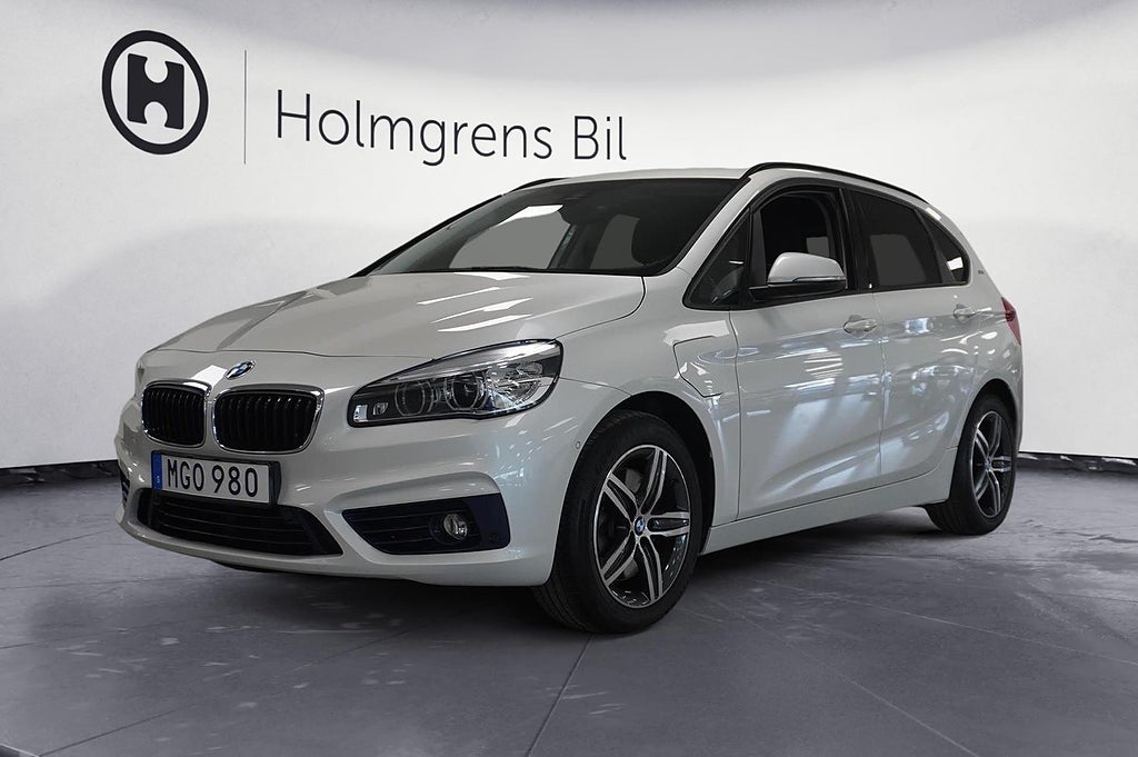 BMW 225 xe Active Tourer Sport Navi HUD Fartpilot Backkamera | Ränta