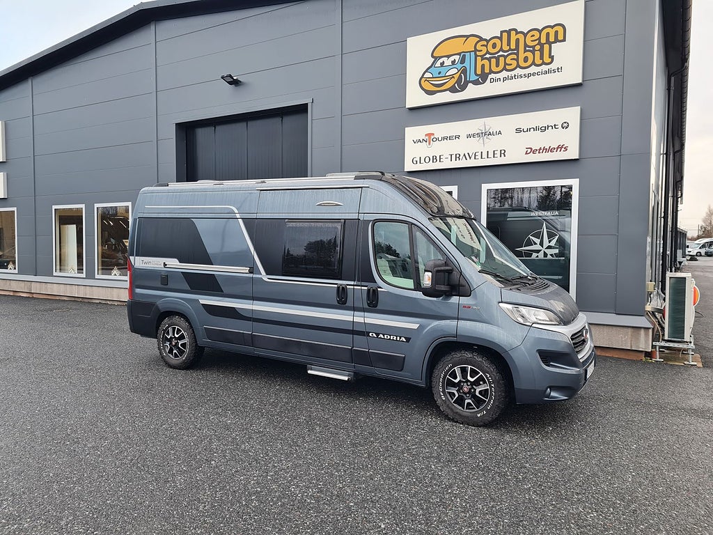 Adria Twin 600 SPB Supreme solcell, låg skatt, fin