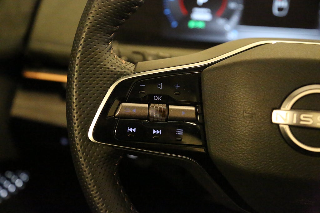 Nissan Ariya 87 kWh Evolve 22kW 360° Kamera Navi HuD Panorama