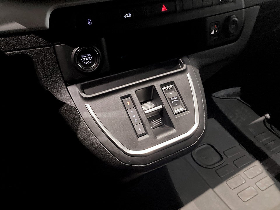 Bild på Peugeot e-Expert PRO+ 75kWh 136hk Aut L3 KAMPANJRÄNTA 3,99%