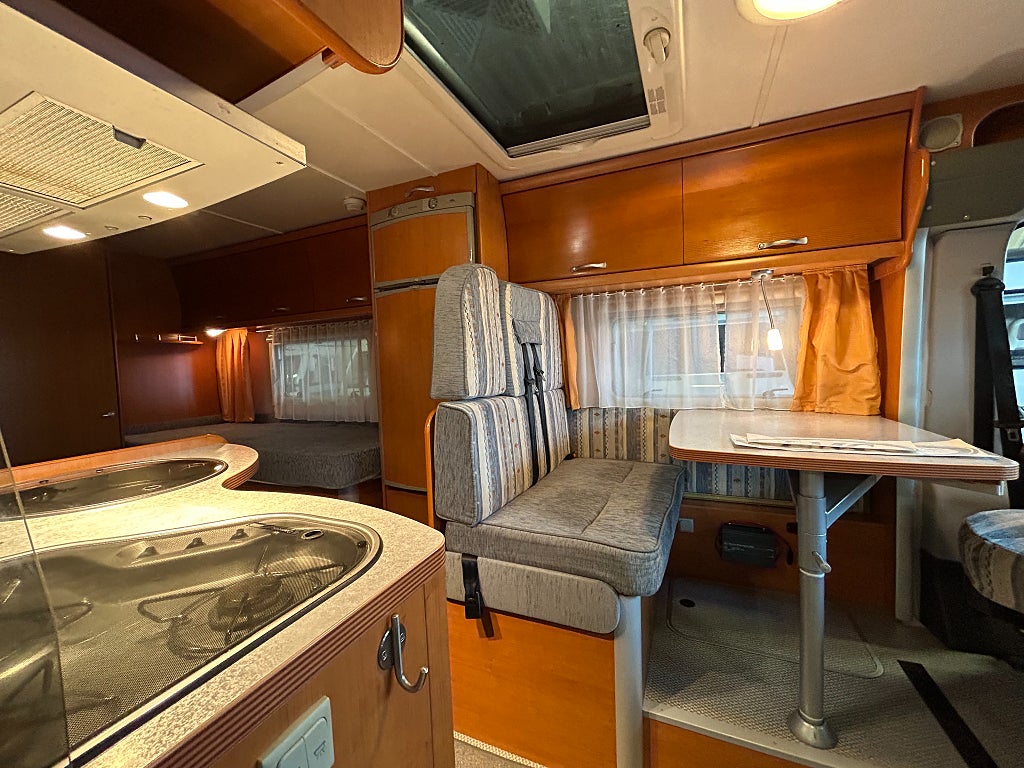 LMC LIBERTY FINISH TI 7100 / ALDE / Kamkedja / Ugn / Solcell - LMC