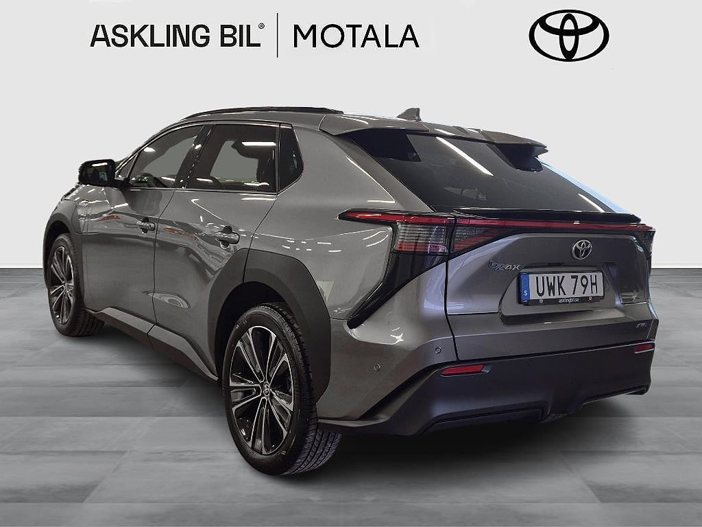 Toyota bZ4X 2022 - miniatyr 3