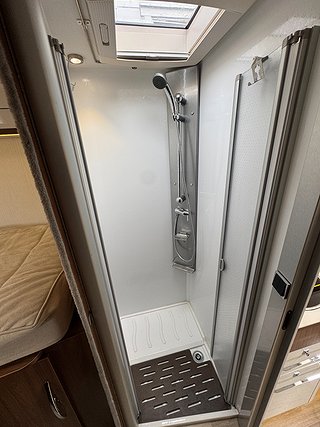 Husbil-integrerad Pilote G 740 GJ SENSATION 150HK AUT 11 av 21