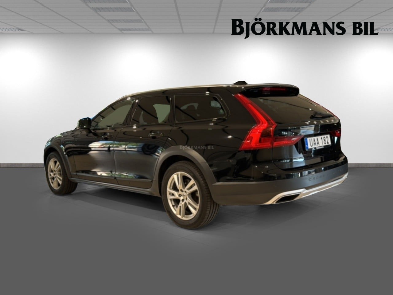 Volvo V90 Cross Country D4 AWD 2018, bild 6/10