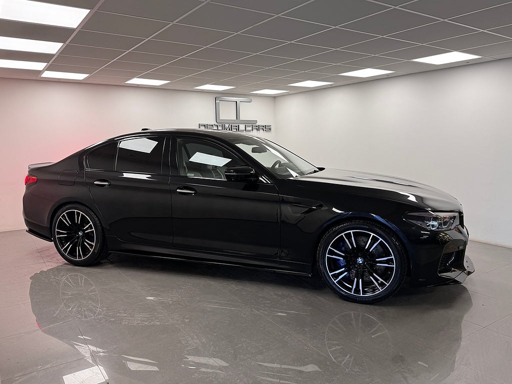 BMW M5 2018 - miniatyr 12