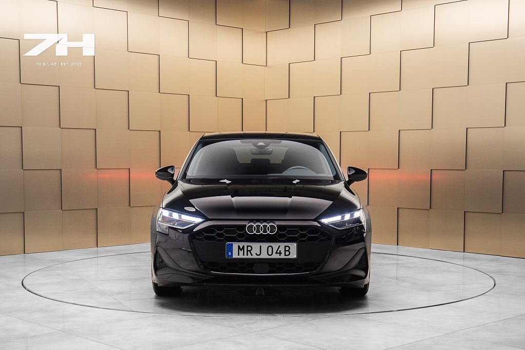 Audi A3 Sportback 35 TFSI Proline Advanced / Kamera / Nyservad