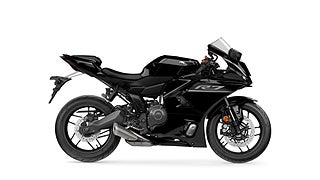 Yamaha R7