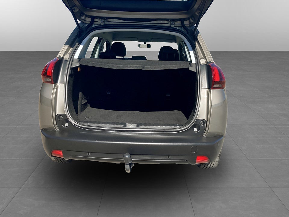 Bild på Peugeot 2008 Active 1.2 PT 82hk DRAG BACKSENSORER