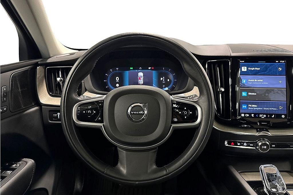 Volvo XC60 B4 AWD Inscription, Drag, Pano, Navi, VOC