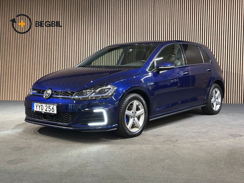 Volkswagen Golf GTE 204 HK I DragI P-värmare I Nyservad I adp farthåll...