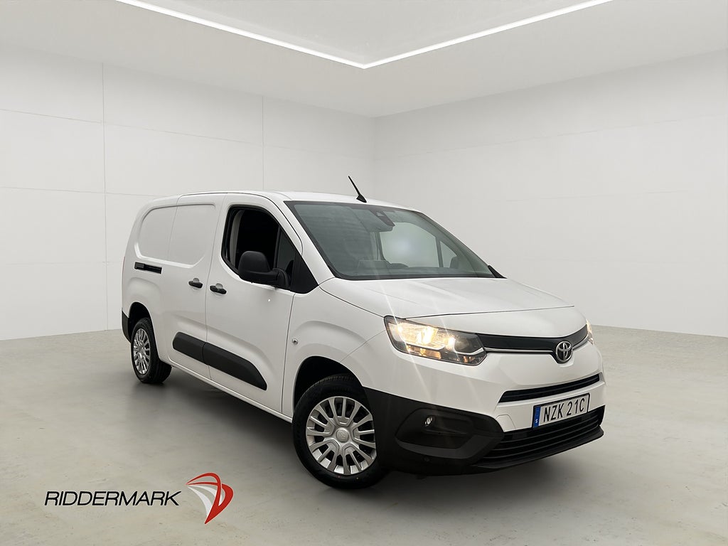 Toyota proace-city L2 Värmare Dragkrok B-Kamera CARPLAY Moms
