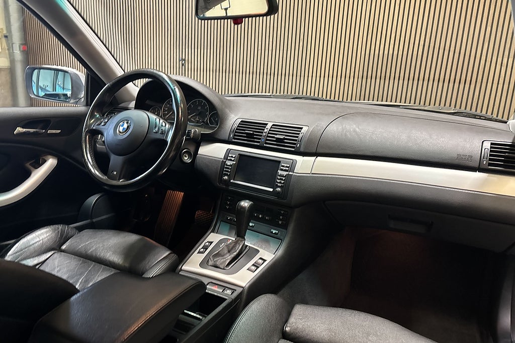 BMW 330 Ci Coupé Automat H/K 231hk