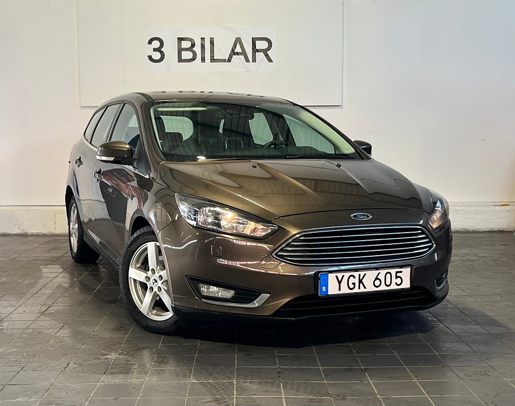 Ford Focus Kombi 1.0 EcoBoost Titanium Nykamrem Nyservad Euro 6