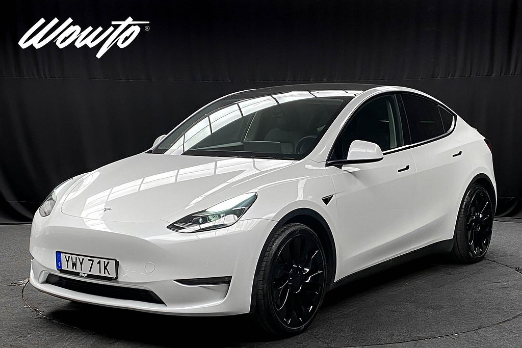 Tesla Model Y Performance 534HK /Pano /Navi /Värmare/Moms/4.95%