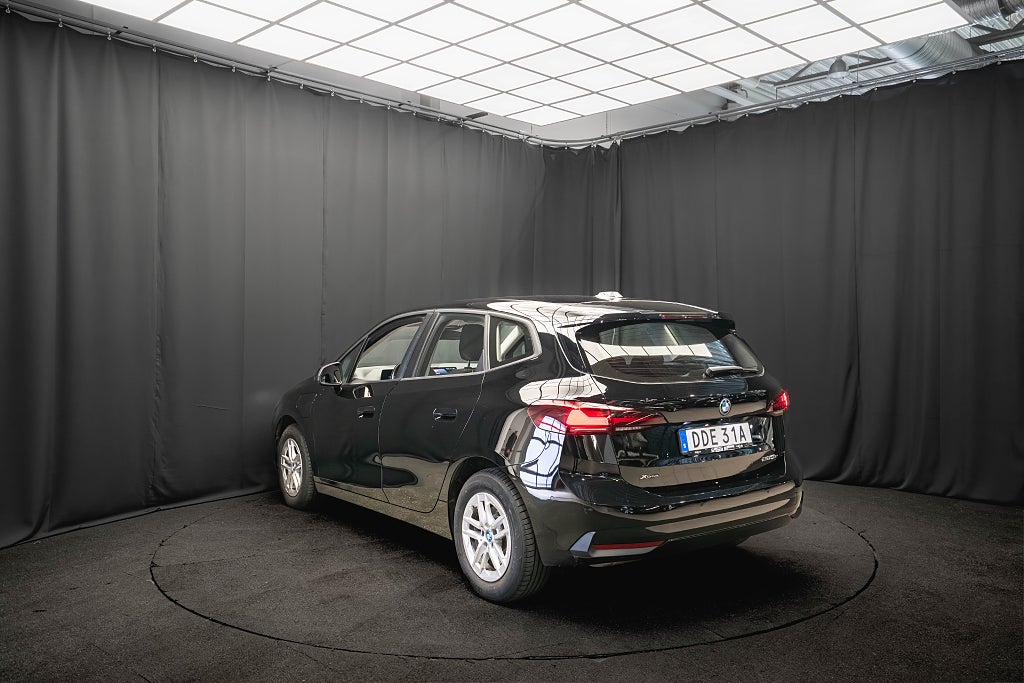 BMW 225e xDrive Active Tourer Kamera Rattvärme 1 ÄGARE MOMS
