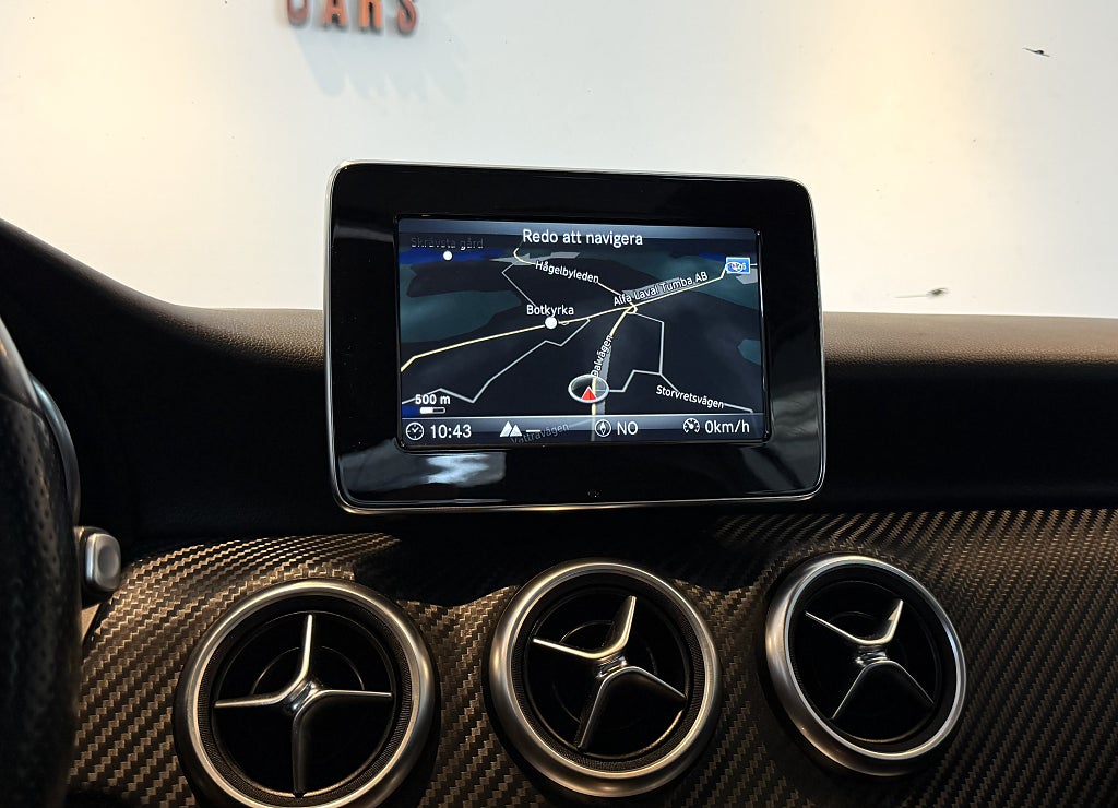 Mercedes-Benz A 200 d 7G-DCT AMG Line PANORAMA NIGHT PACK B-KAM