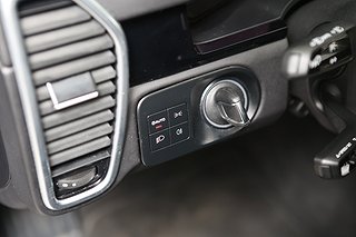 SUV Porsche Cayenne 16 av 32