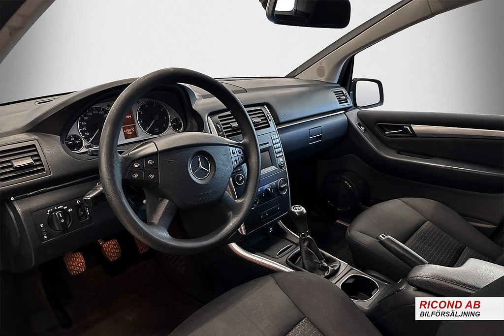 Mercedes-Benz B 2010 - miniatyr 11