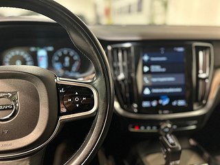 Volvo V60 T6 AWD Inscription Pvärm Pano 360° VoC GPS HuD SoV