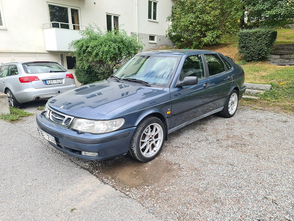 Saab 9-3 5-dörrar 2.0 Turbo 200hk Skinnklädsel End 12273 mil