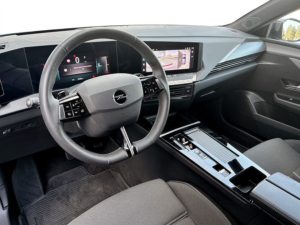 Bild på Opel Astra 5D GS 1.2 PT 130hk Aut B-KAMERA CARPLAY