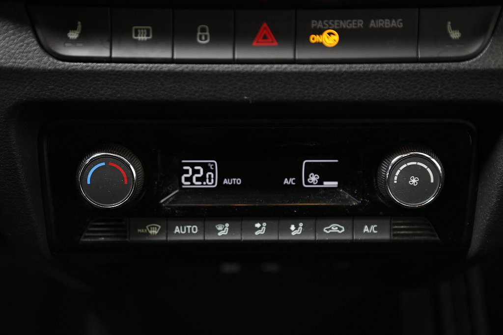 Skoda Fabia 1,2 TSI 90hk Style Combi Motorvärmare 2016