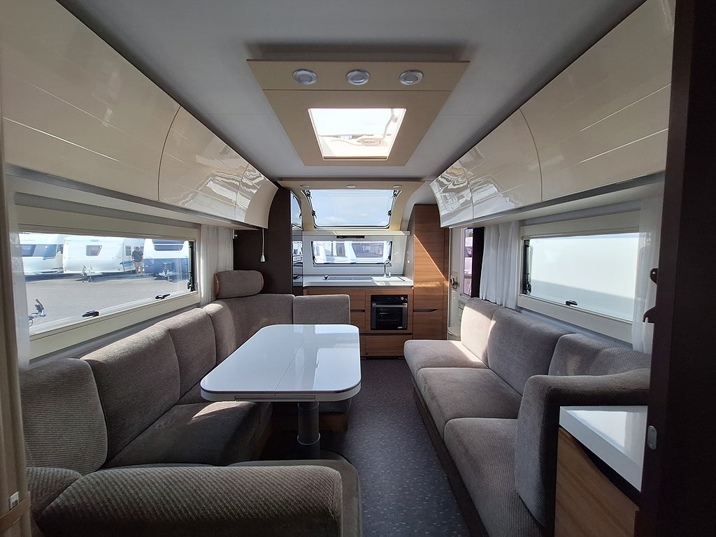 Adria Alpina 663 HT Queenbädd, Dusch, AC, Mover -2025