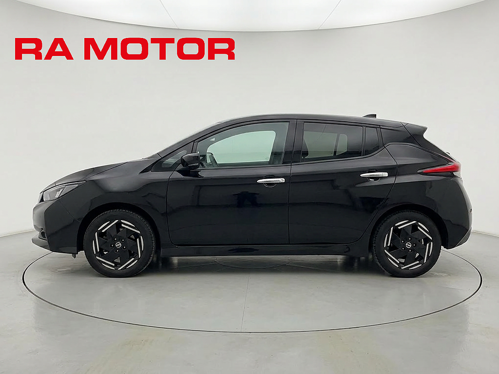 Nissan Leaf 40 kWh 150hk Acenta | Backkamera | Rattvärme | Moms 2023