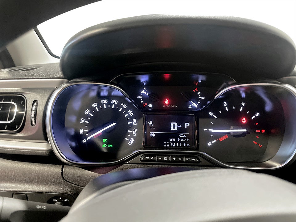 Bild på Citroën C3 Shine 1.2 PT 110hk Aut CARPLAY FARTHÅLLARE