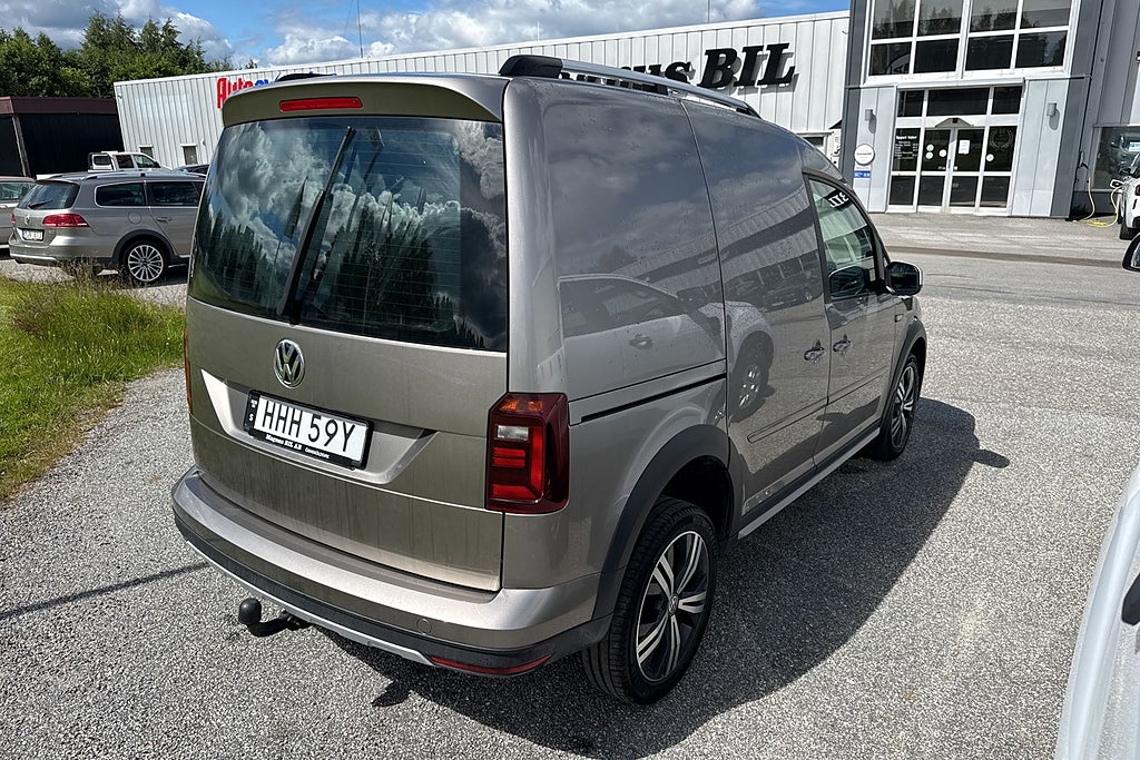 Volkswagen Caddy AlltrackVan 2.0 TDI Automat 4Motion Värmare Drag1 Ägare miniatyr 5