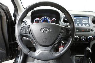 Halvkombi Hyundai i10 13 av 18