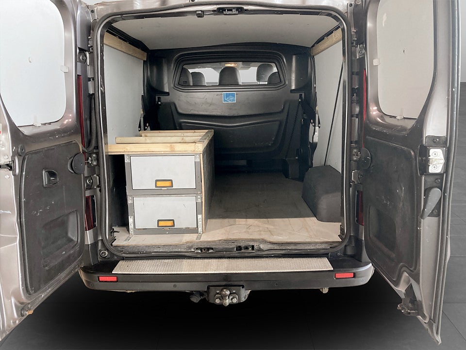 Bild på Renault trafic Crewcab 3.0t 2.0 dCi 170hk Aut 5-SITS B-KAMERA DRAG