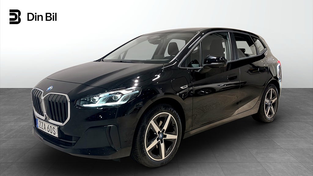 BMW 225 e xDrive Active Tourer 360° HUD Drag Plug-In