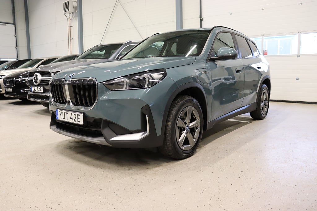 BMW X1 xDrive25e Pano HuD H/K Drag 360° Keyless Massage 245hk